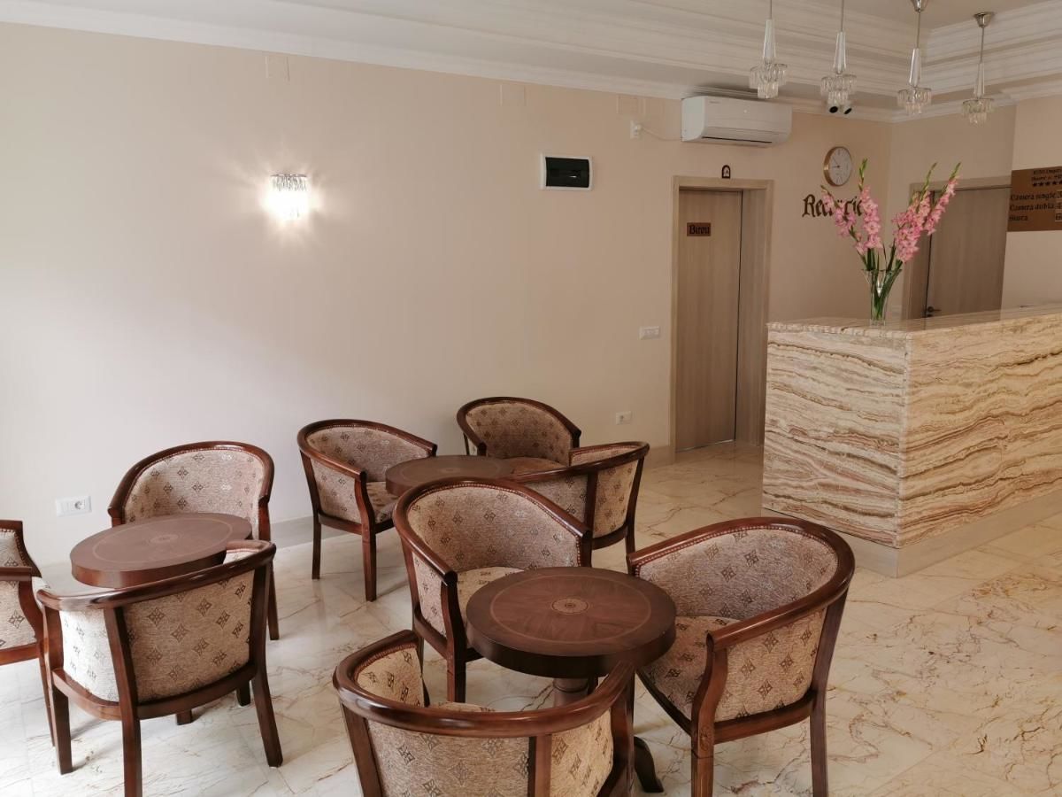 Отель Pensiunea JOJO Imperial Resort&Spa Бэиле-Еркулане-29