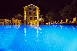 Отель Pensiunea JOJO Imperial Resort&Spa Бэиле-Еркулане-0